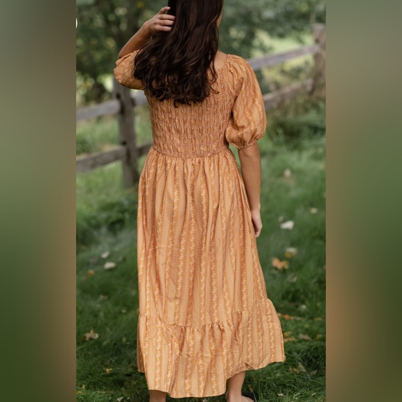 Polagram Golden Princess Dress - Picture 7 of 11